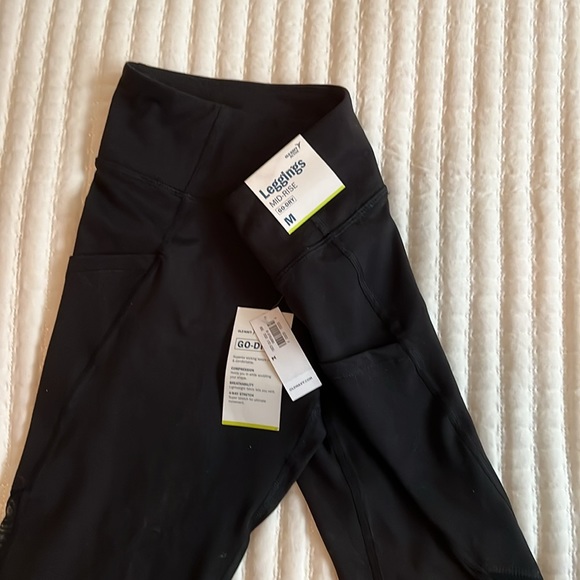 NWT Old Navy Leggings - Picture 3 of 4